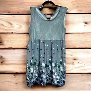 Summer Sleeveless Sundress With Green Lace Top and Floral Bottom Size Large